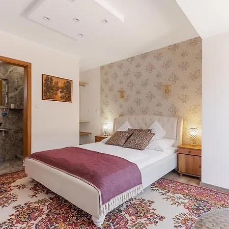 Guest house Helene 3*