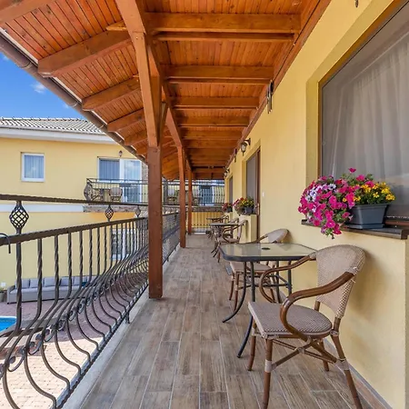 Pensión Heléné 3*