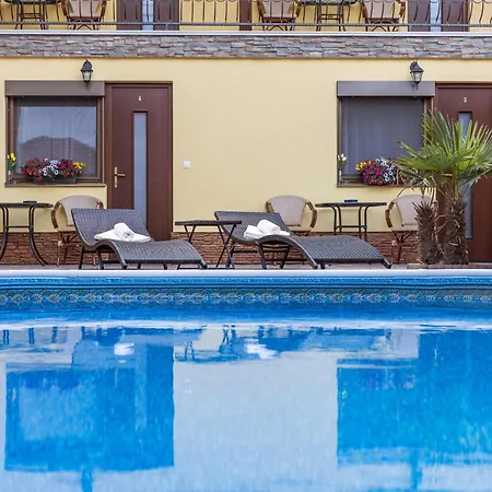 Heléné Pensión Veľký Meder